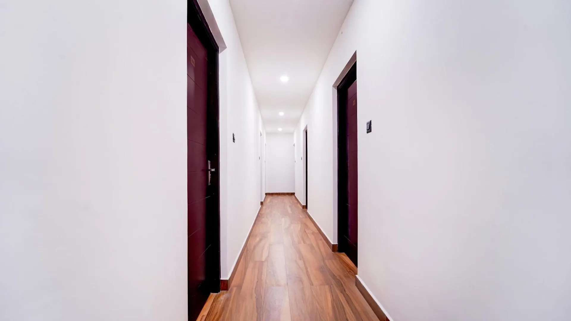 Super Hotel O Gandhi Nagar Near South Railway Backgate Kochi